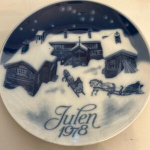 Porsgrund vintage Norwegian 1978 Christmas plate